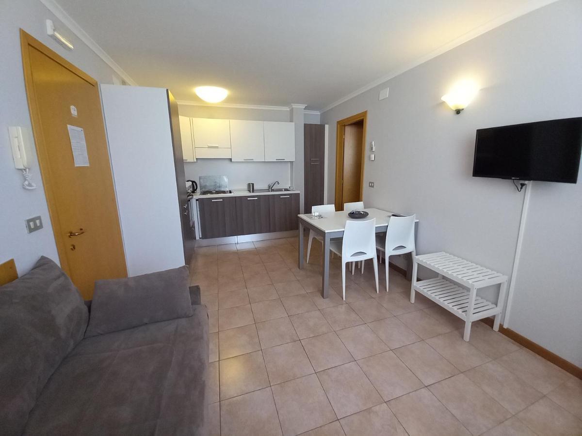 גראדו Hotel Lydia מראה חיצוני תמונה