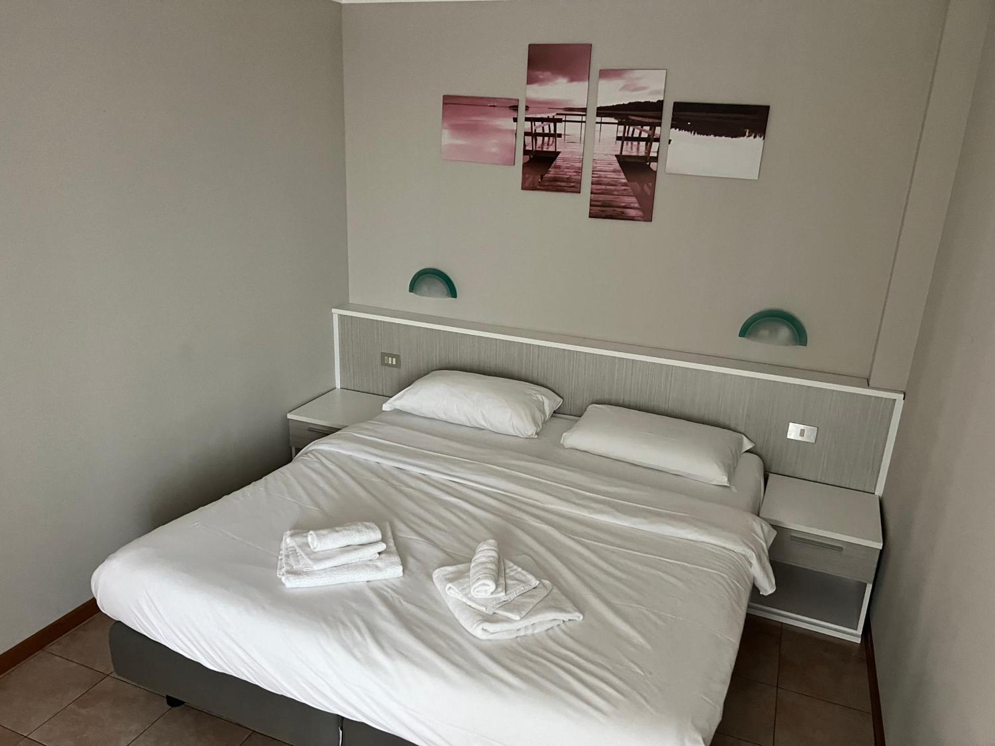 גראדו Hotel Lydia מראה חיצוני תמונה