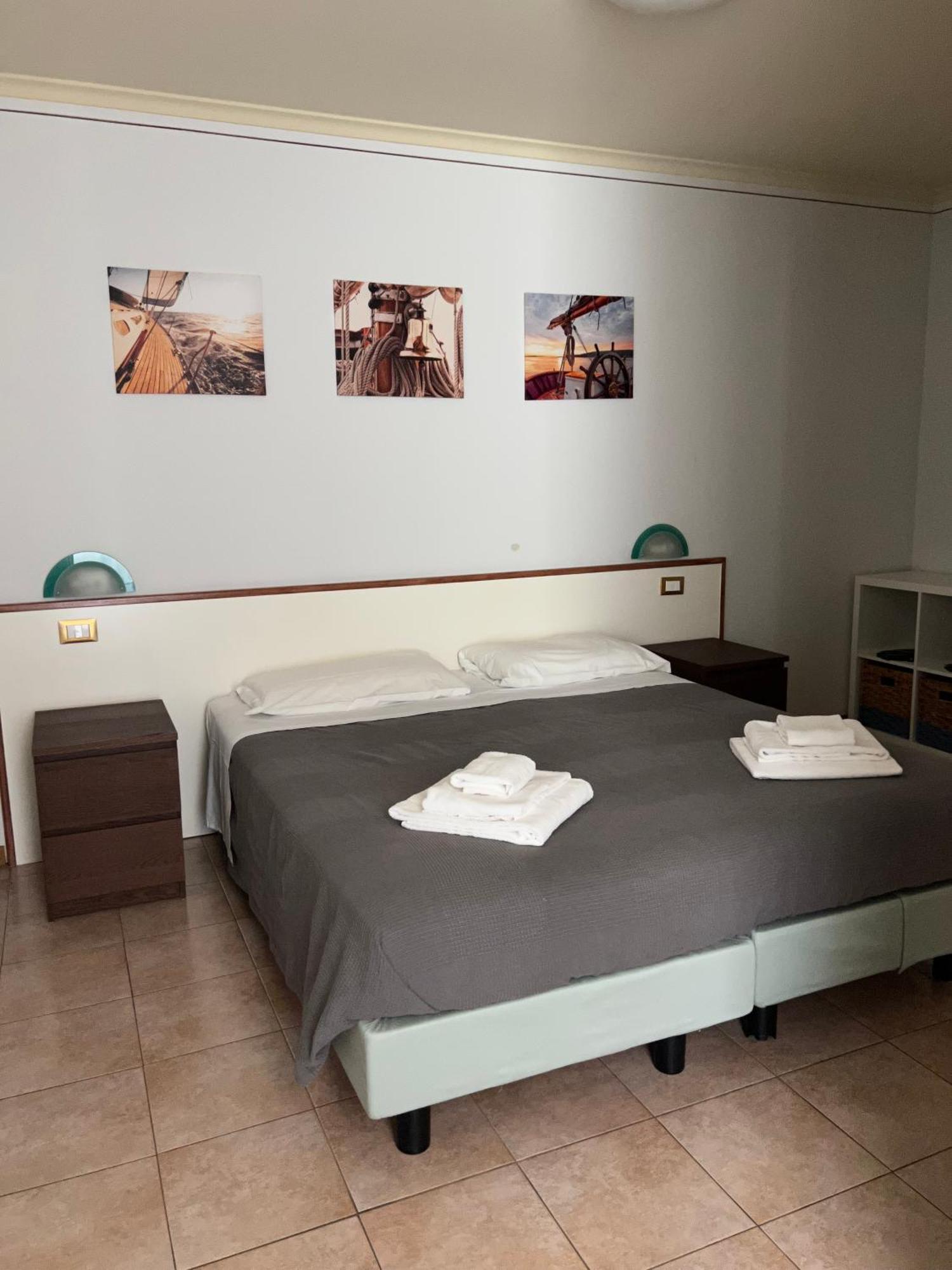 גראדו Hotel Lydia מראה חיצוני תמונה