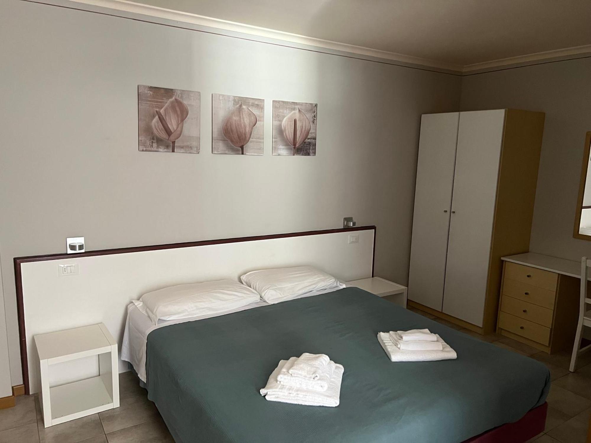 גראדו Hotel Lydia מראה חיצוני תמונה