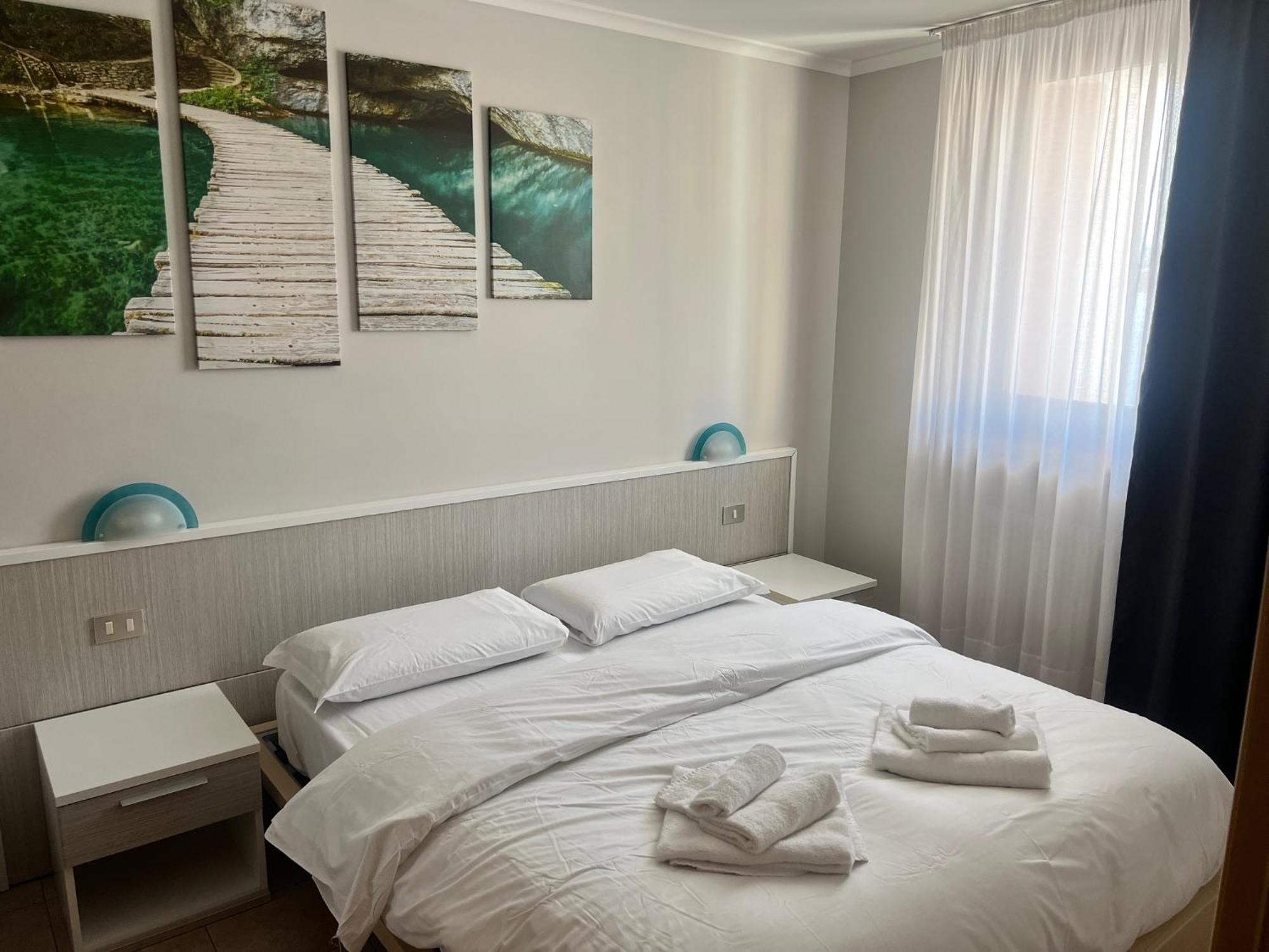 גראדו Hotel Lydia מראה חיצוני תמונה