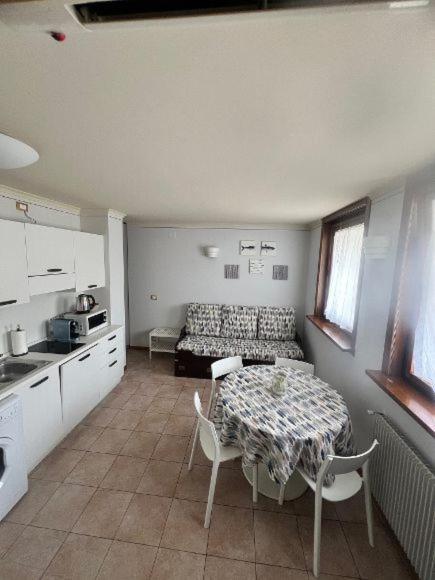 גראדו Hotel Lydia מראה חיצוני תמונה